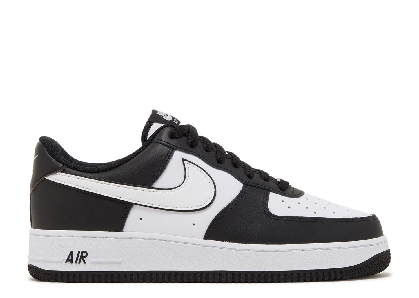 Nike Air Force 1 "Panda"