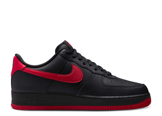 Nike Air Force 1 "Bred" (276)